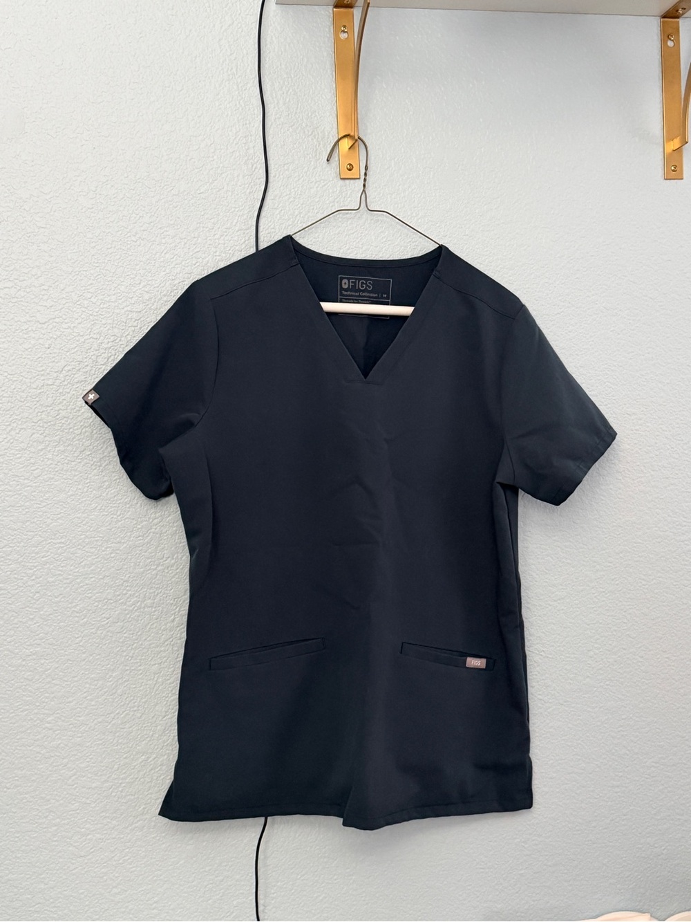 FIGS Dark Harbor Casma 3 pocket Scrub Top